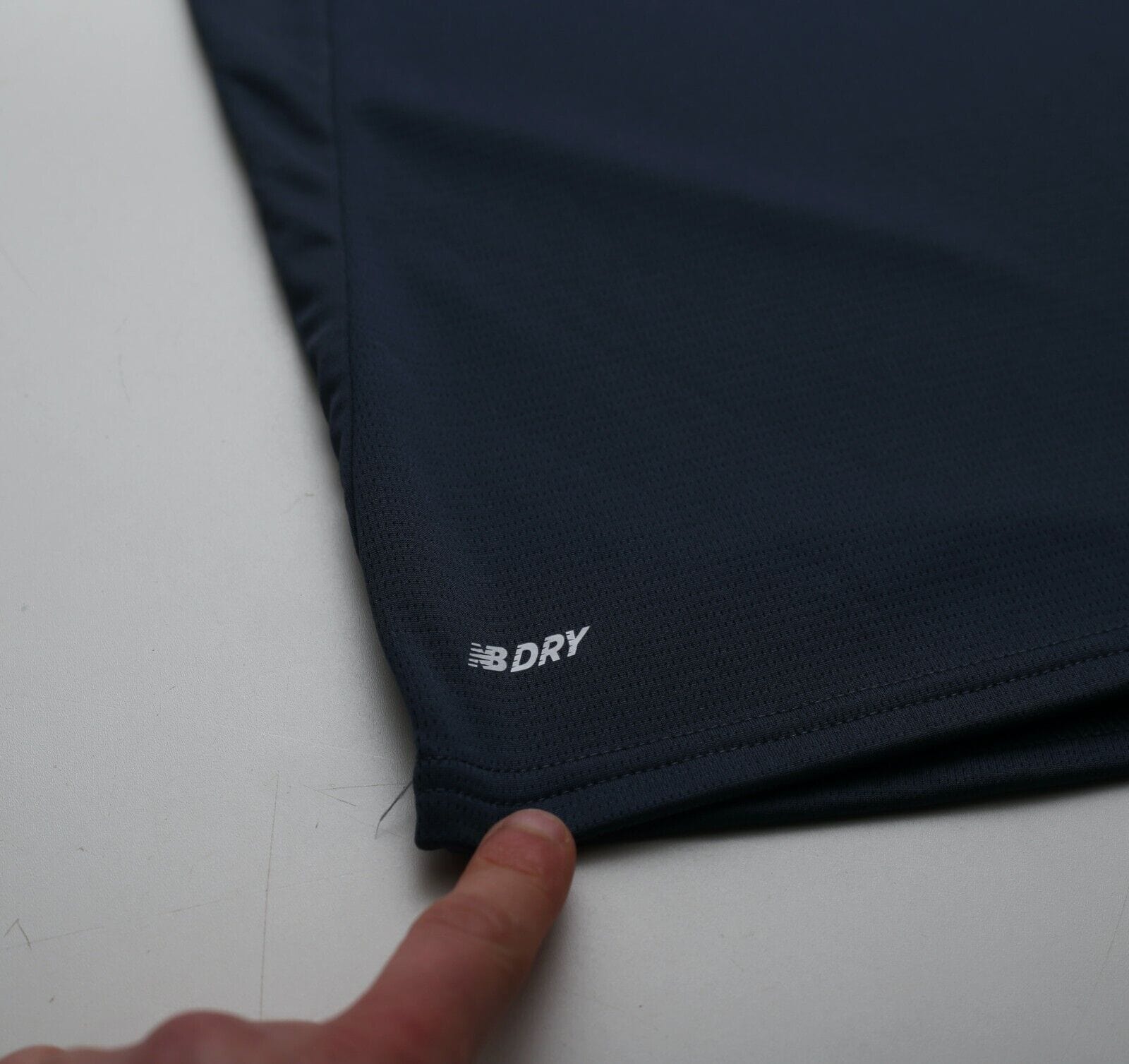 2017/18 LIVERPOOL New Balance Football 1/4 Zip Training Top (M)