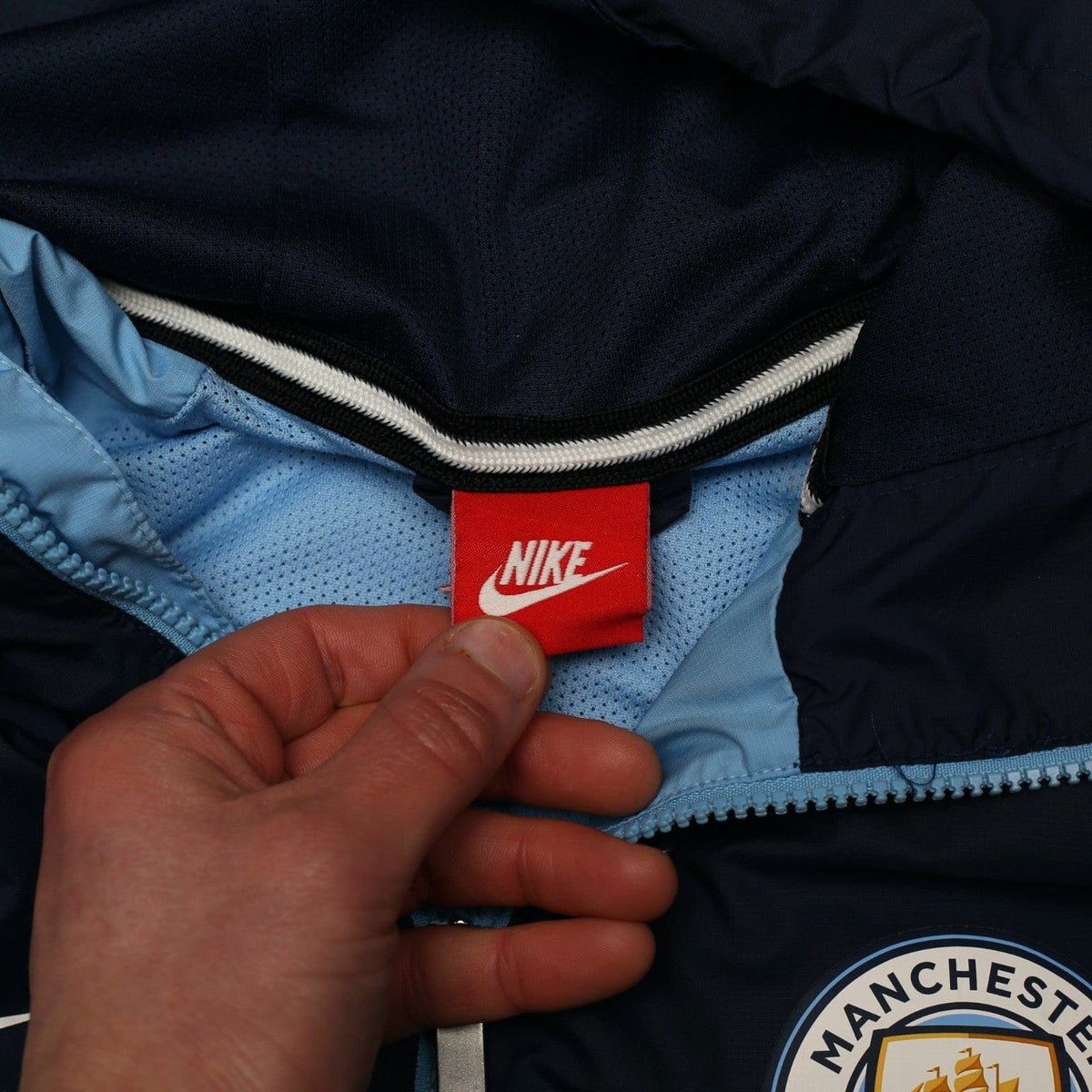 2017/18 Manchester City Nike Football Hooded Jacket (M)
