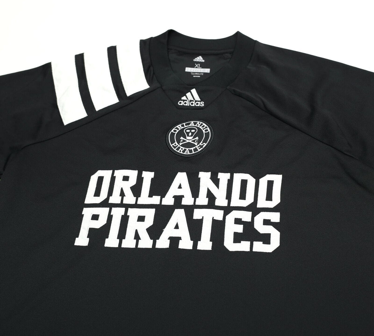 2017/18 ORLANDO PIRATES #37 Retro adidas Football Shirt Jersey (XL)