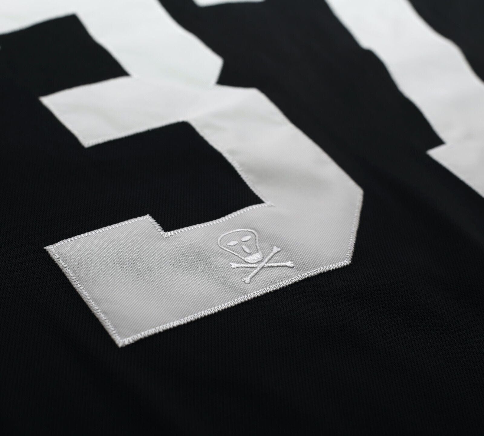 2017/18 ORLANDO PIRATES #37 Retro adidas Football Shirt Jersey (XL)