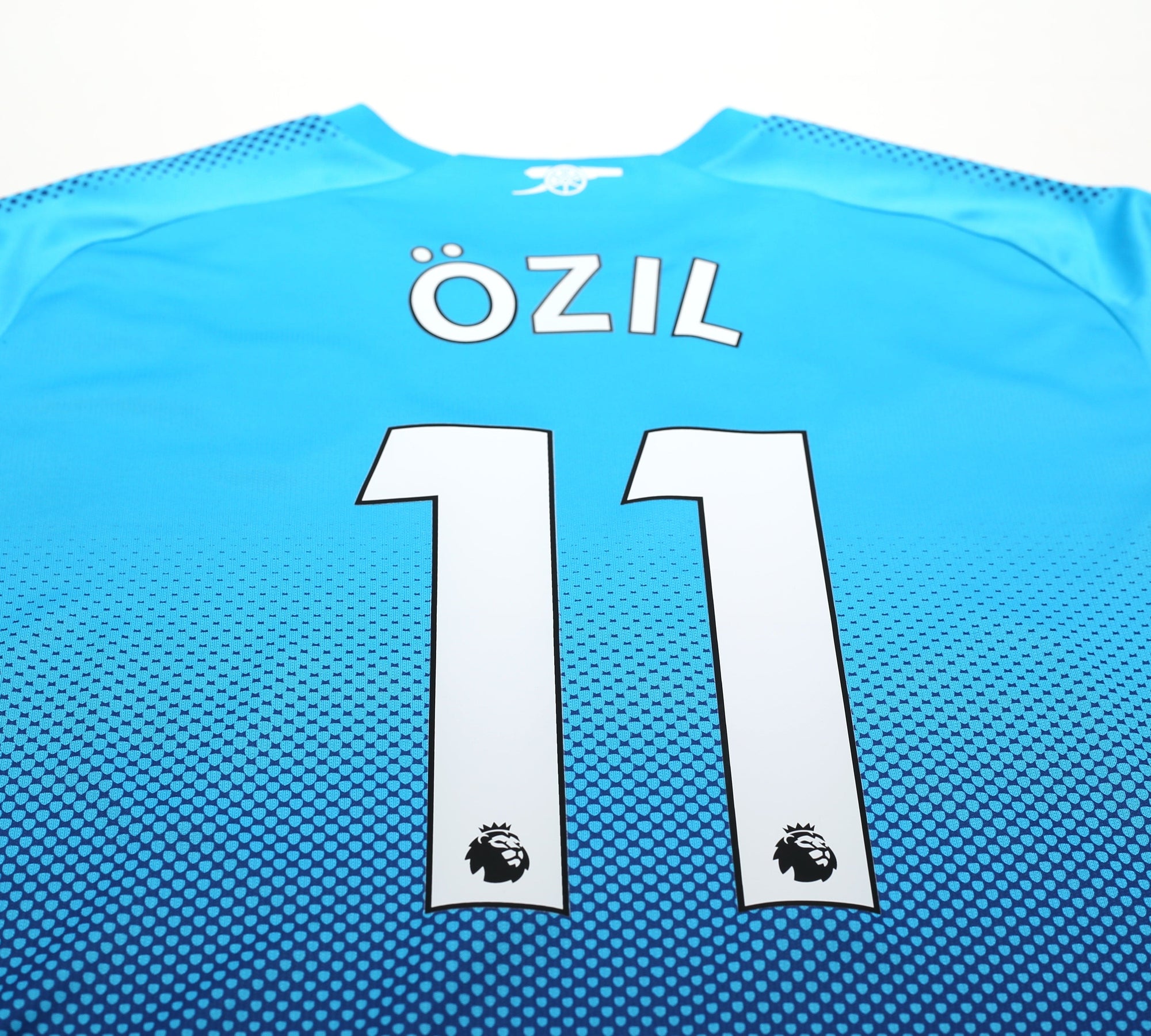 2017/18 OZIL #11 Arsenal Vintage PUMA Away Football Shirt (L)