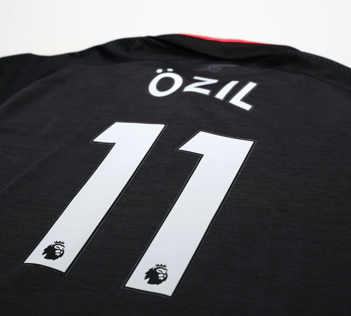 2017/18 OZIL #11 Arsenal Vintage PUMA Third Football Shirt (L)