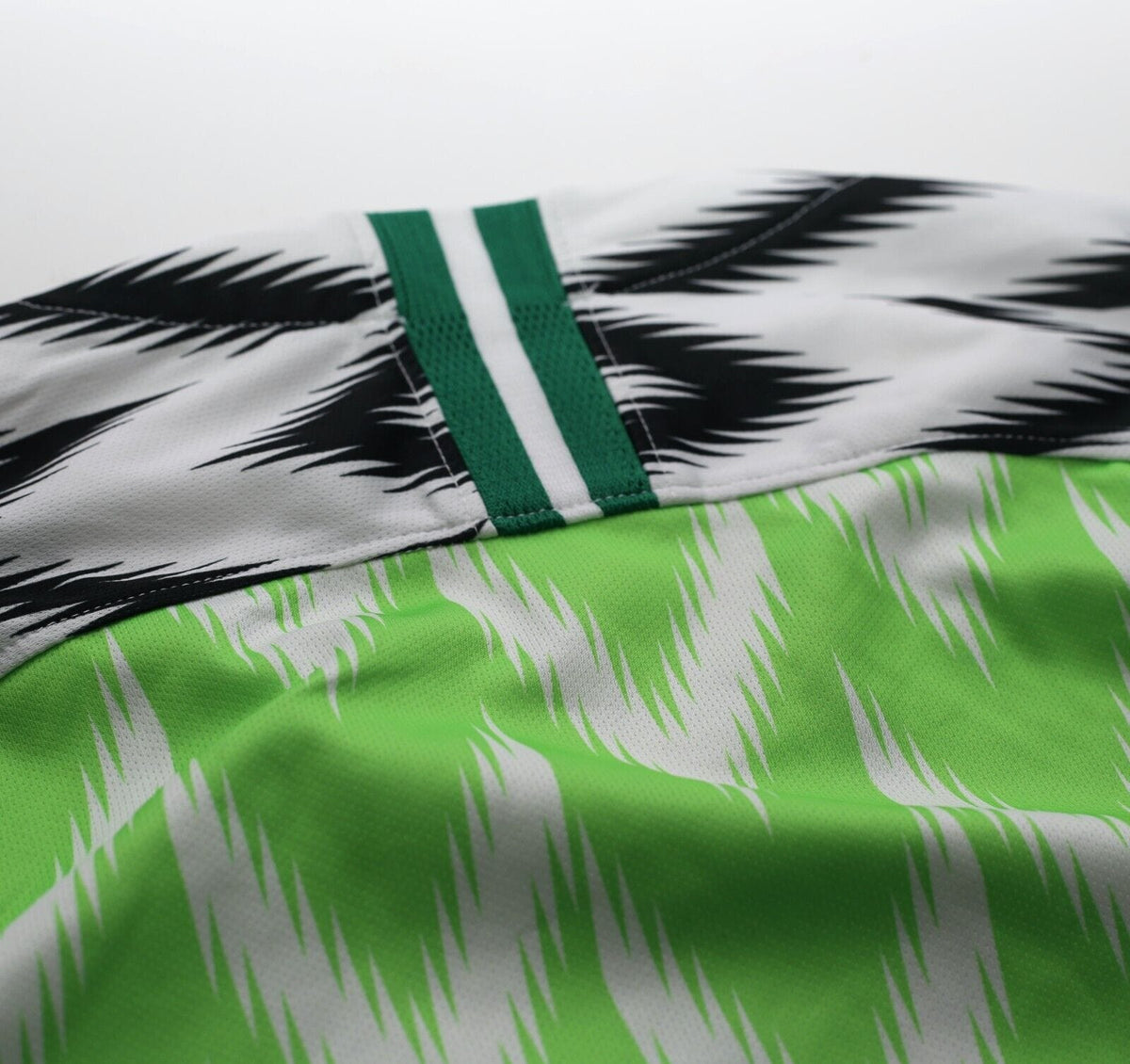 2018/19 NIGERIA Vintage Authentic Nike Home Football Shirt (M) World Cup 2018
