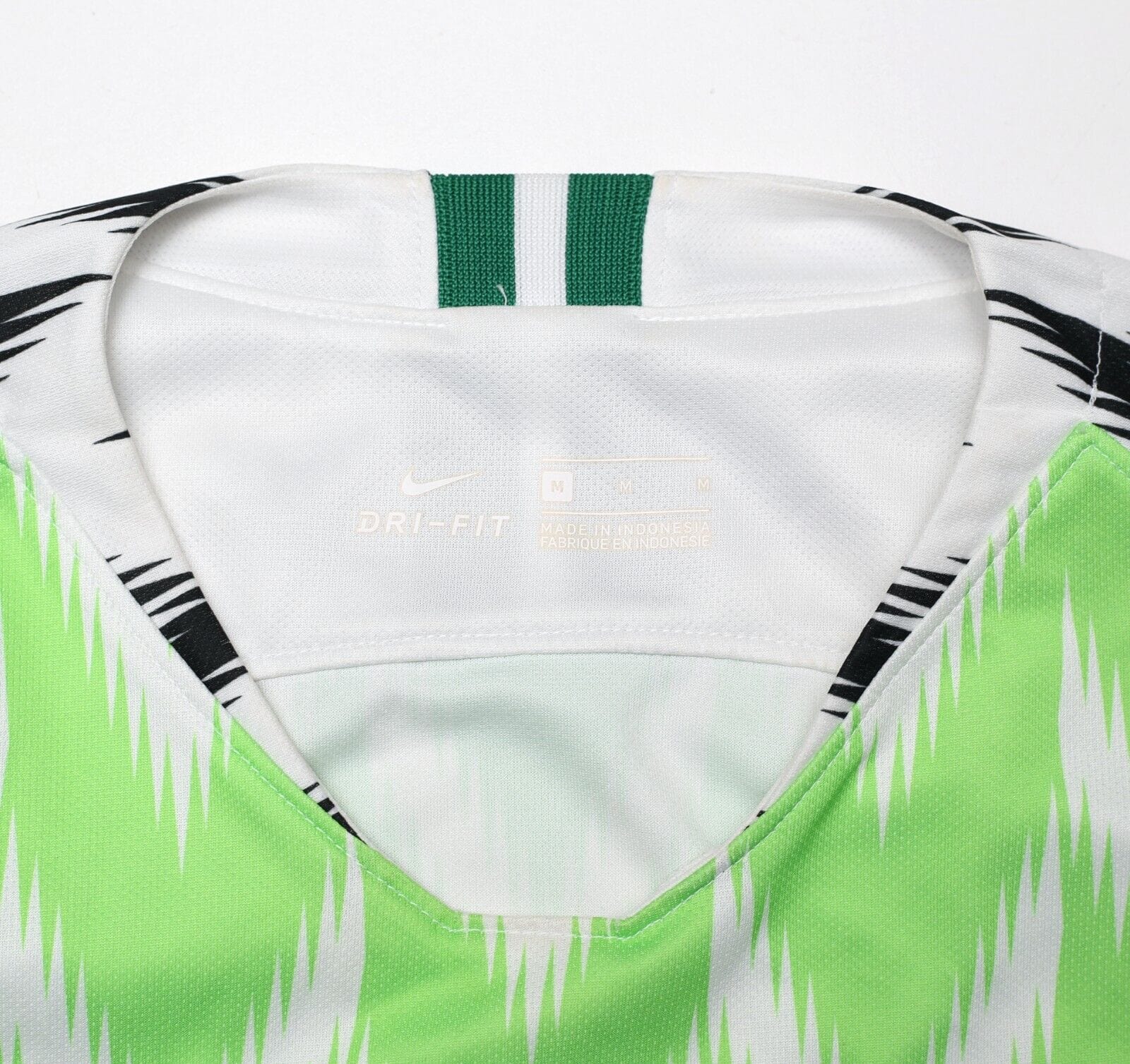 2018/19 NIGERIA Vintage Authentic Nike Home Football Shirt (M) World Cup 2018