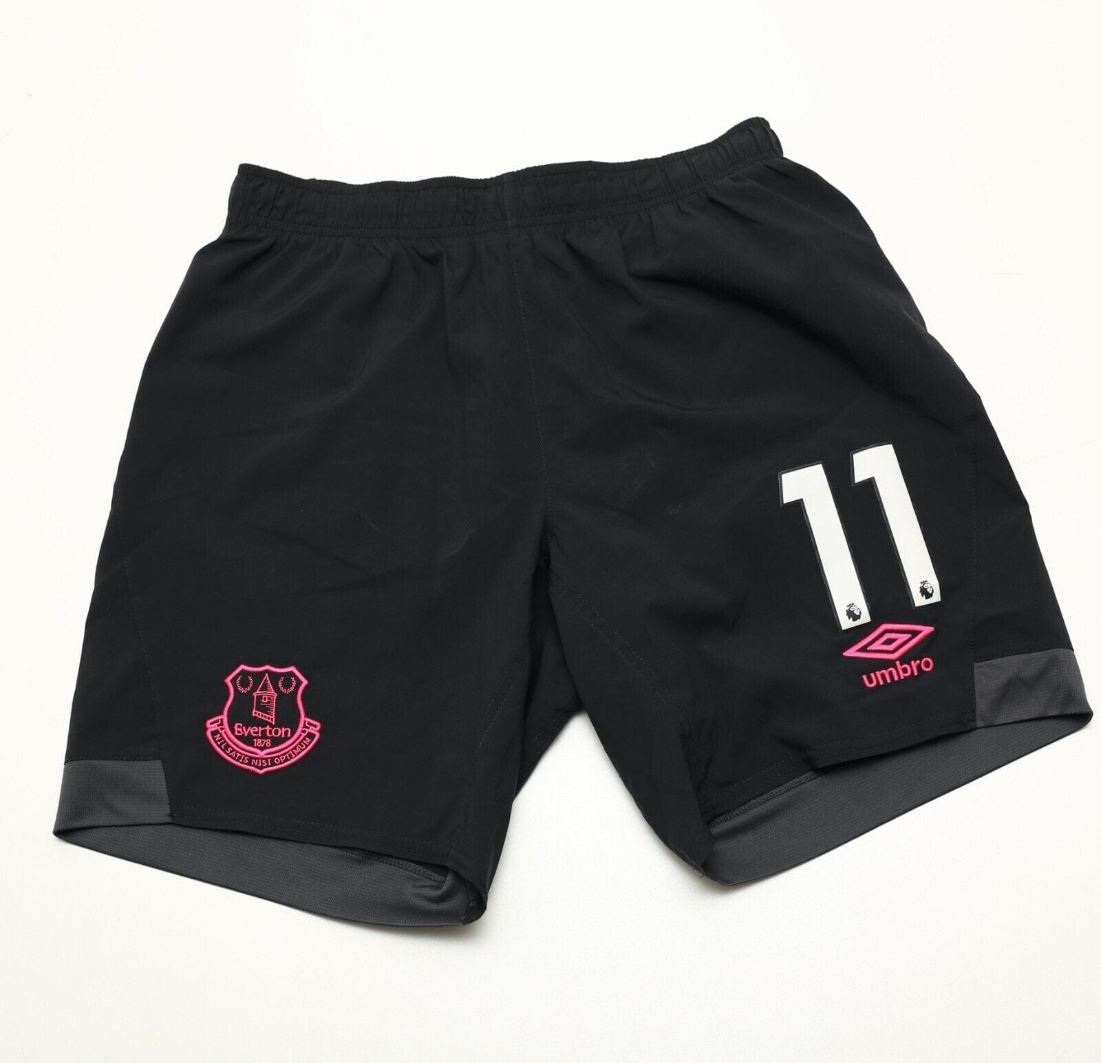 2018/19 WALCOTT #11 Everton Vintage Umbro Away Football Shorts (S)