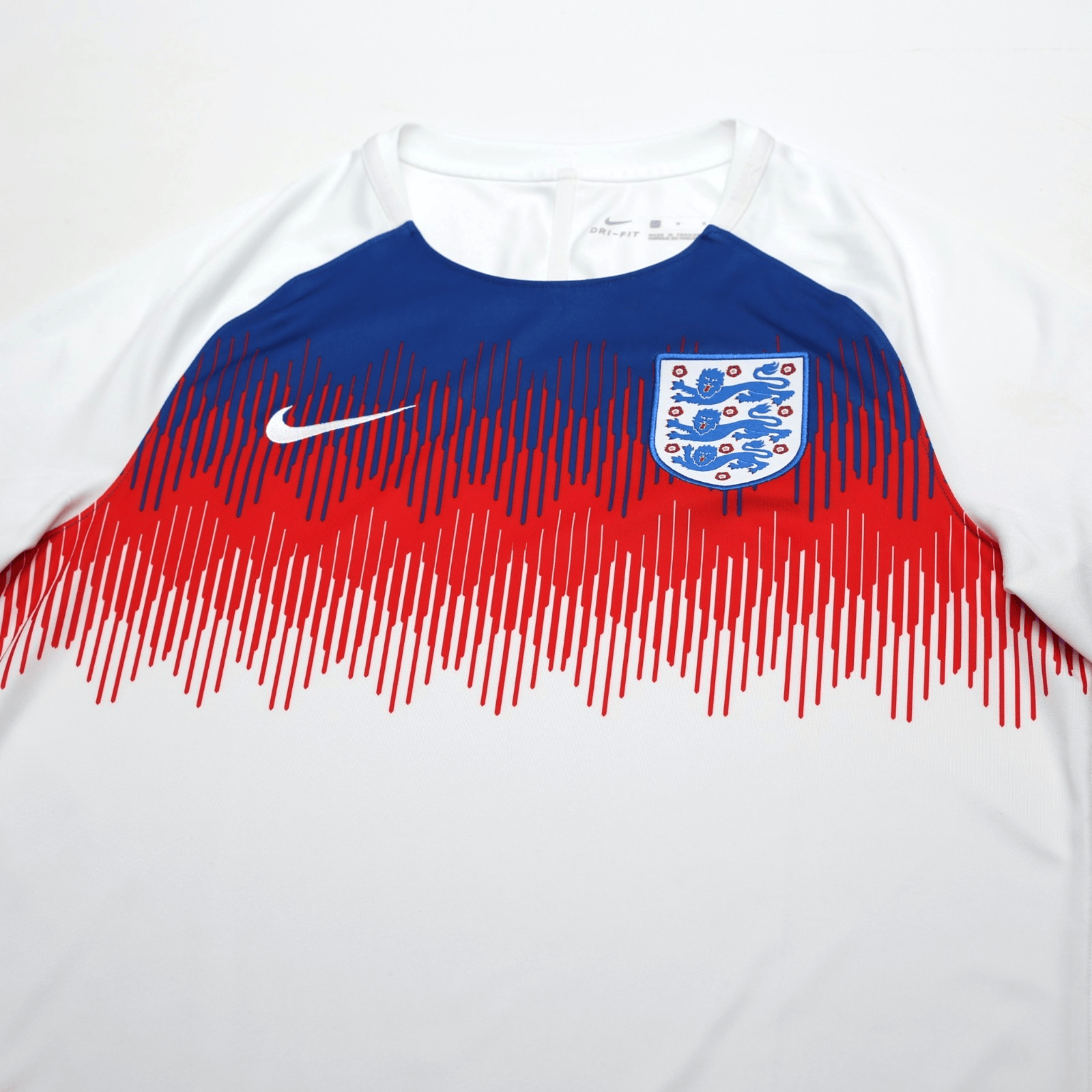 2018/20 England Nike Pre-Match Warm Up Football Shirt (L) World Cup 2018