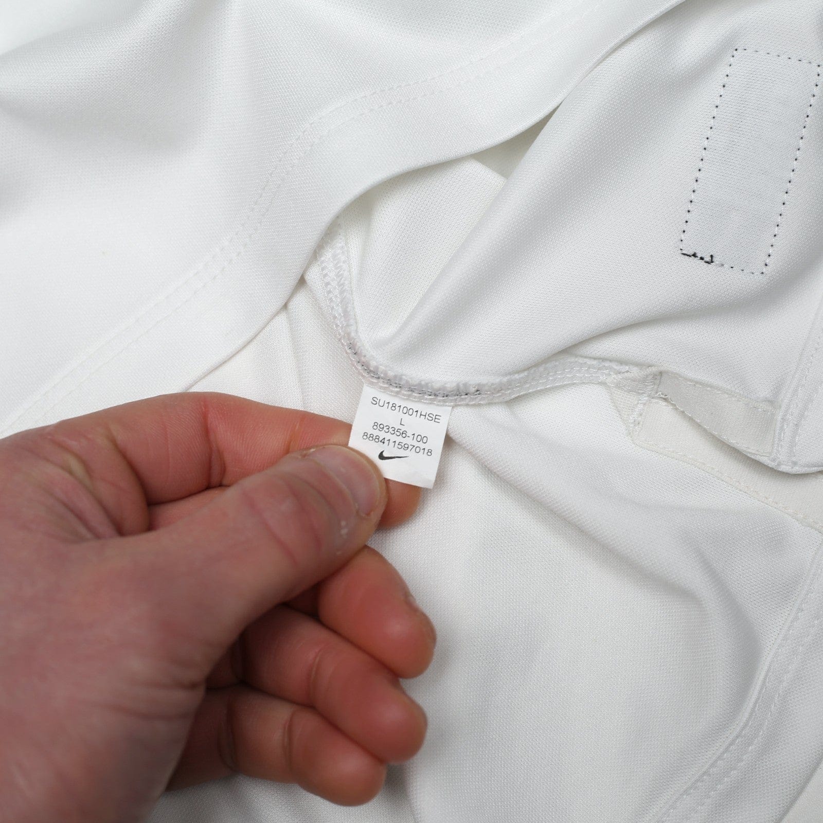 2018/20 England Nike Pre-Match Warm Up Football Shirt (L) World Cup 2018