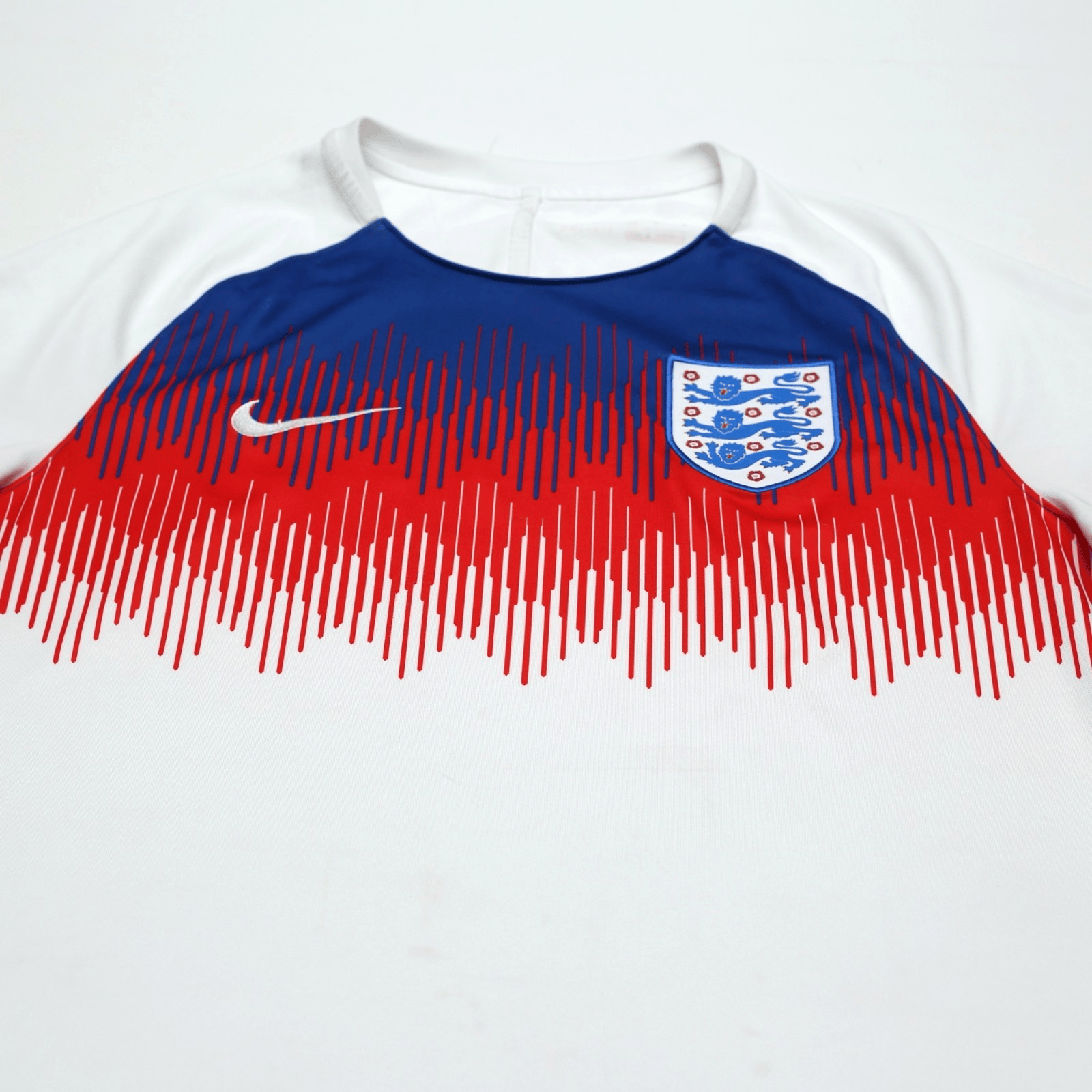 2018/20 England Nike Pre-Match Warm Up Football Shirt (L) World Cup 2018