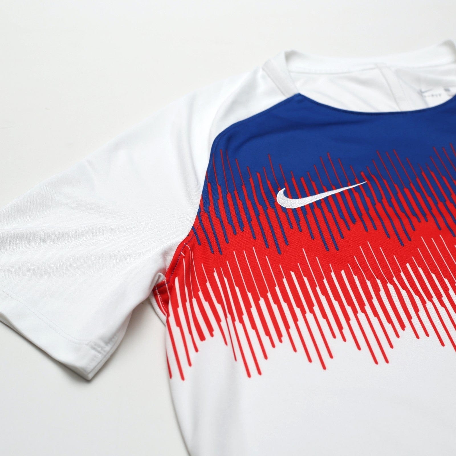 2018/20 England Nike Pre-Match Warm Up Football Shirt (M) World Cup 2018