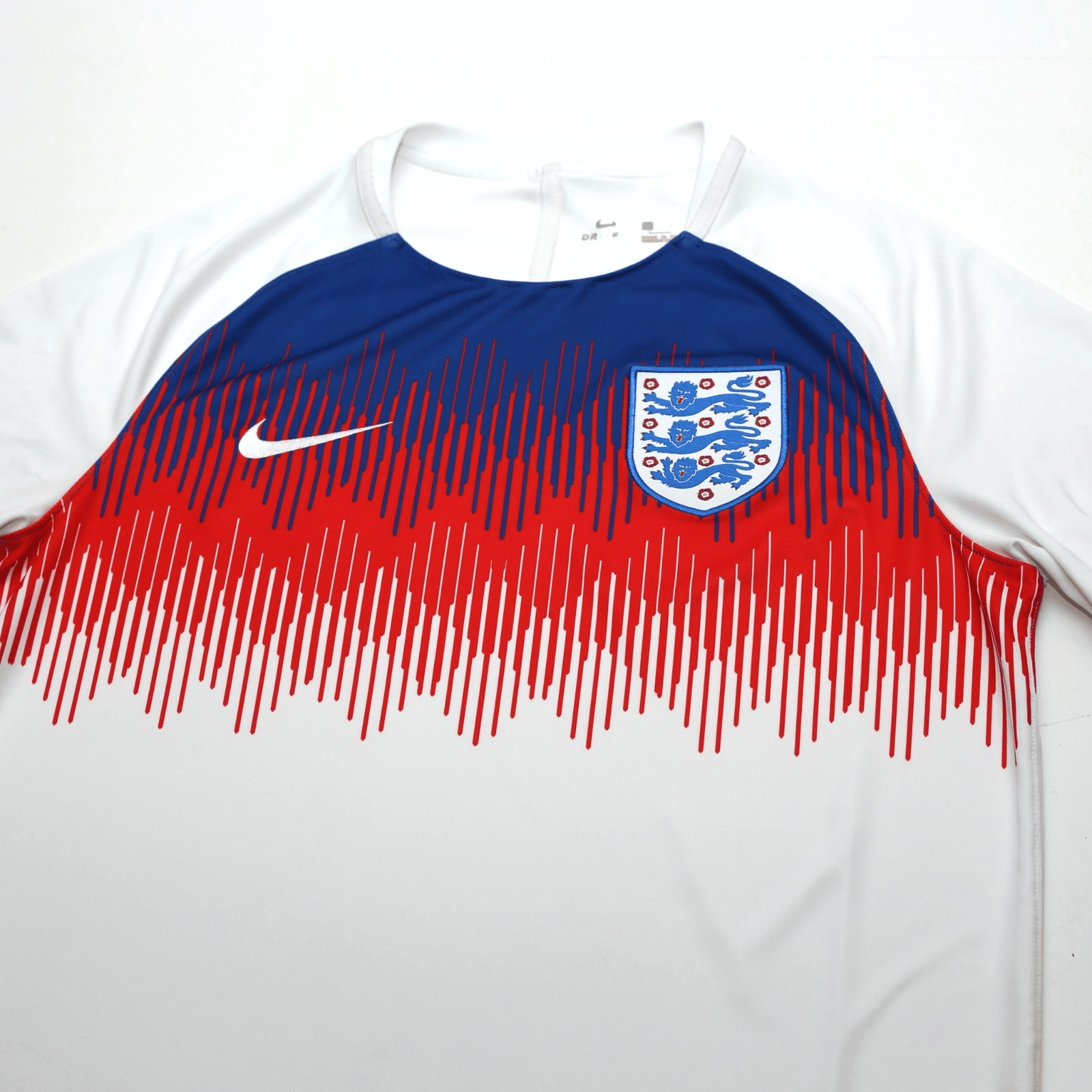 2018/20 England Nike Pre-Match Warm Up Football Shirt (M) World Cup 2018