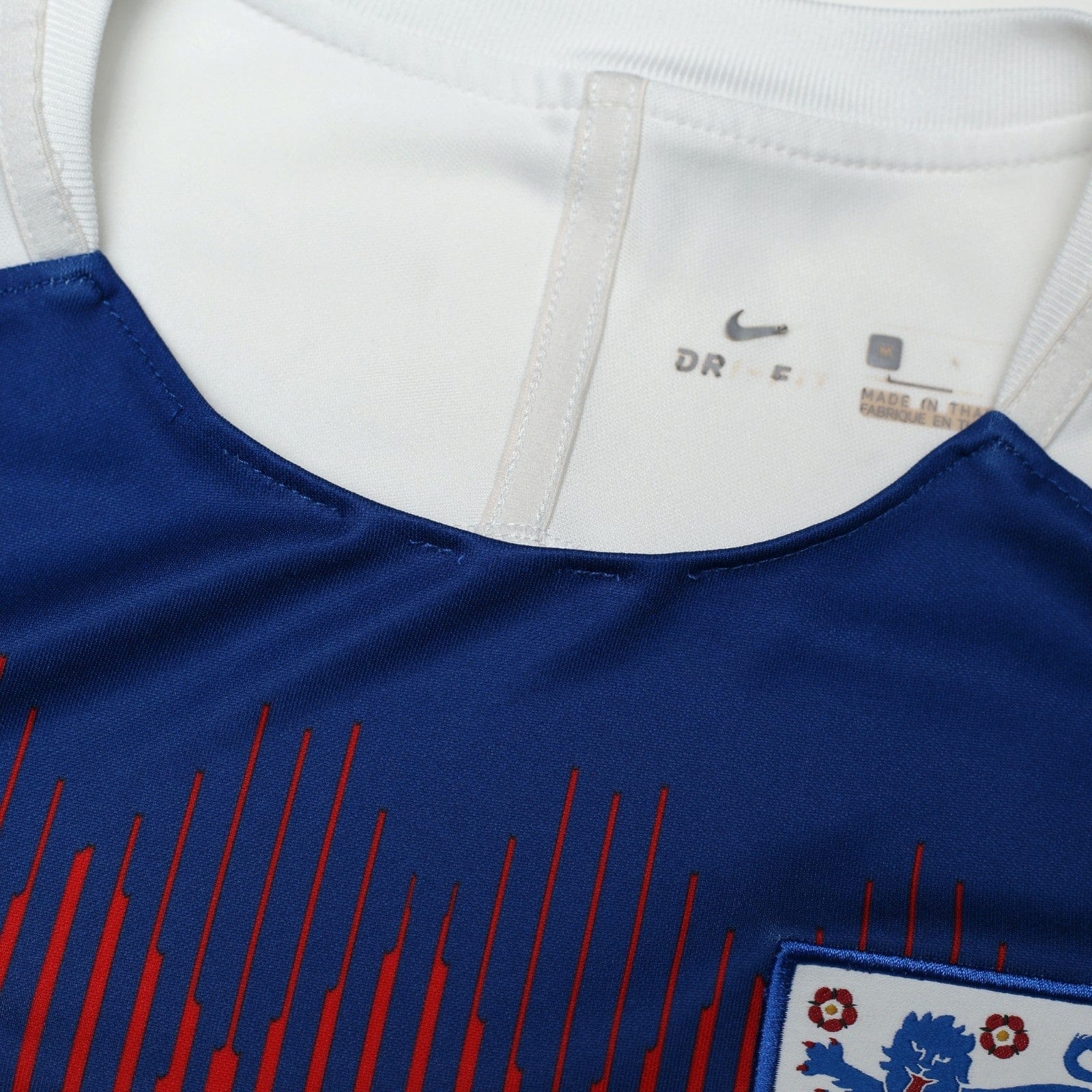 2018/20 England Nike Pre-Match Warm Up Football Shirt (M) World Cup 2018