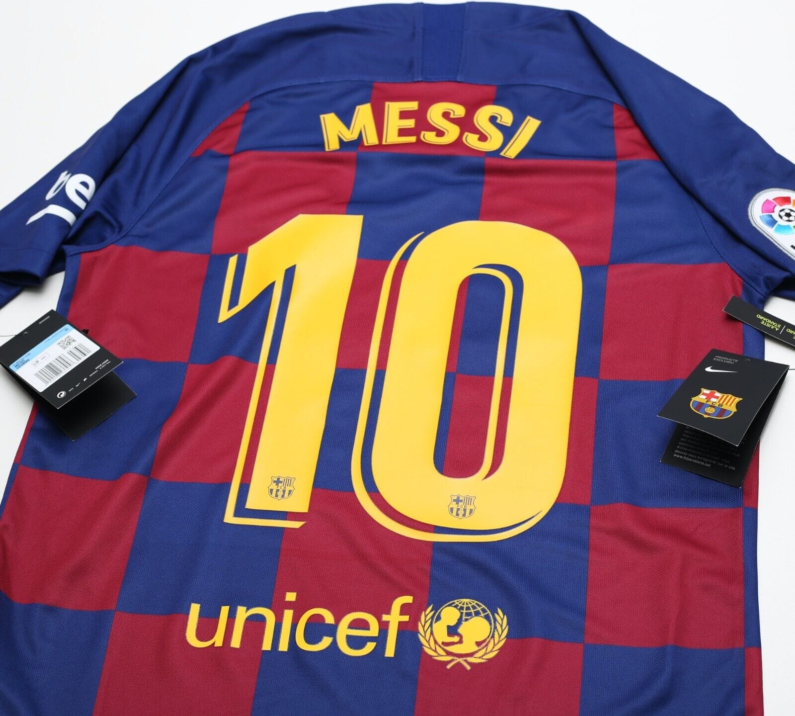 2019/20 vintage Messi #10 home shirt | Size M | Classic Barcelona