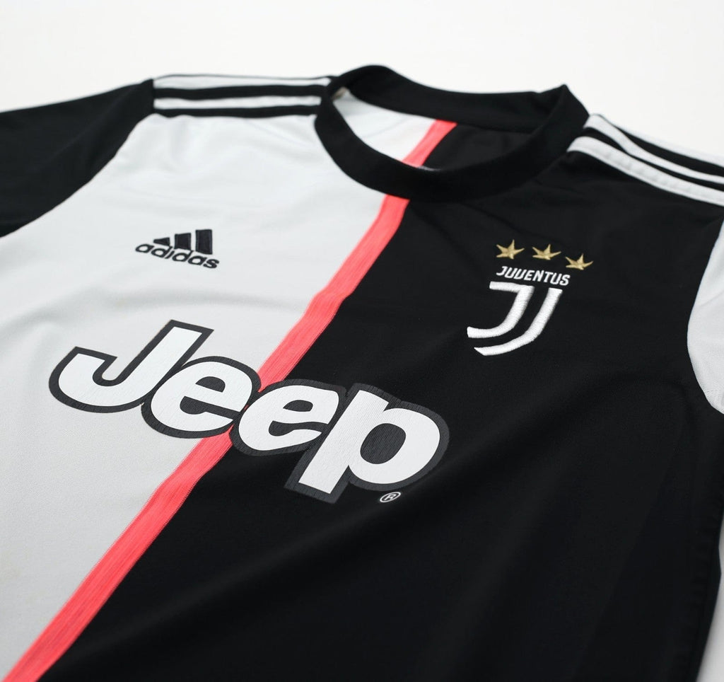 2019/20 RONALDO #7 Juventus adidas Home Football Shirt (M)