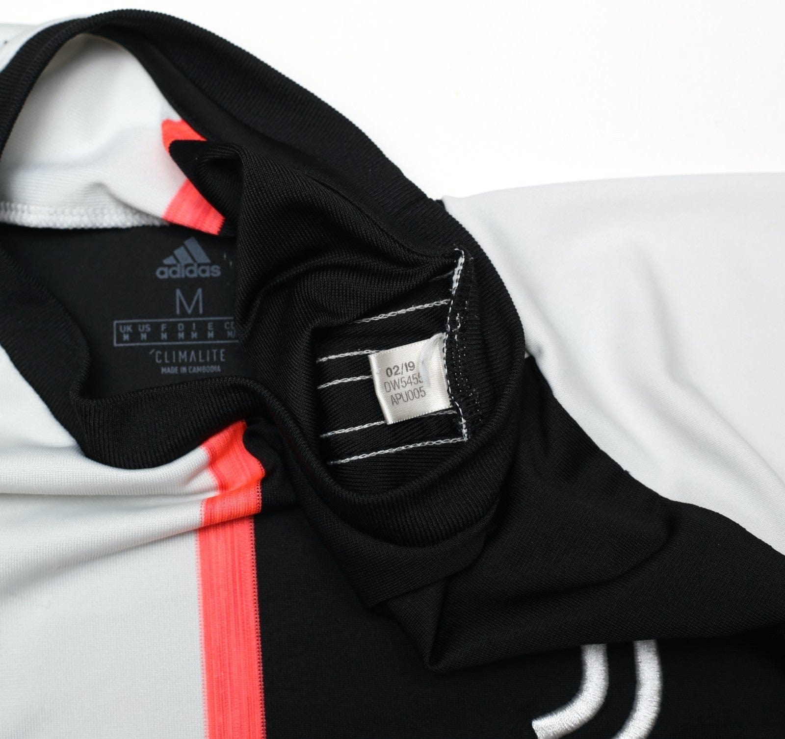 2019/20 RONALDO #7 Juventus adidas Home Football Shirt (M)