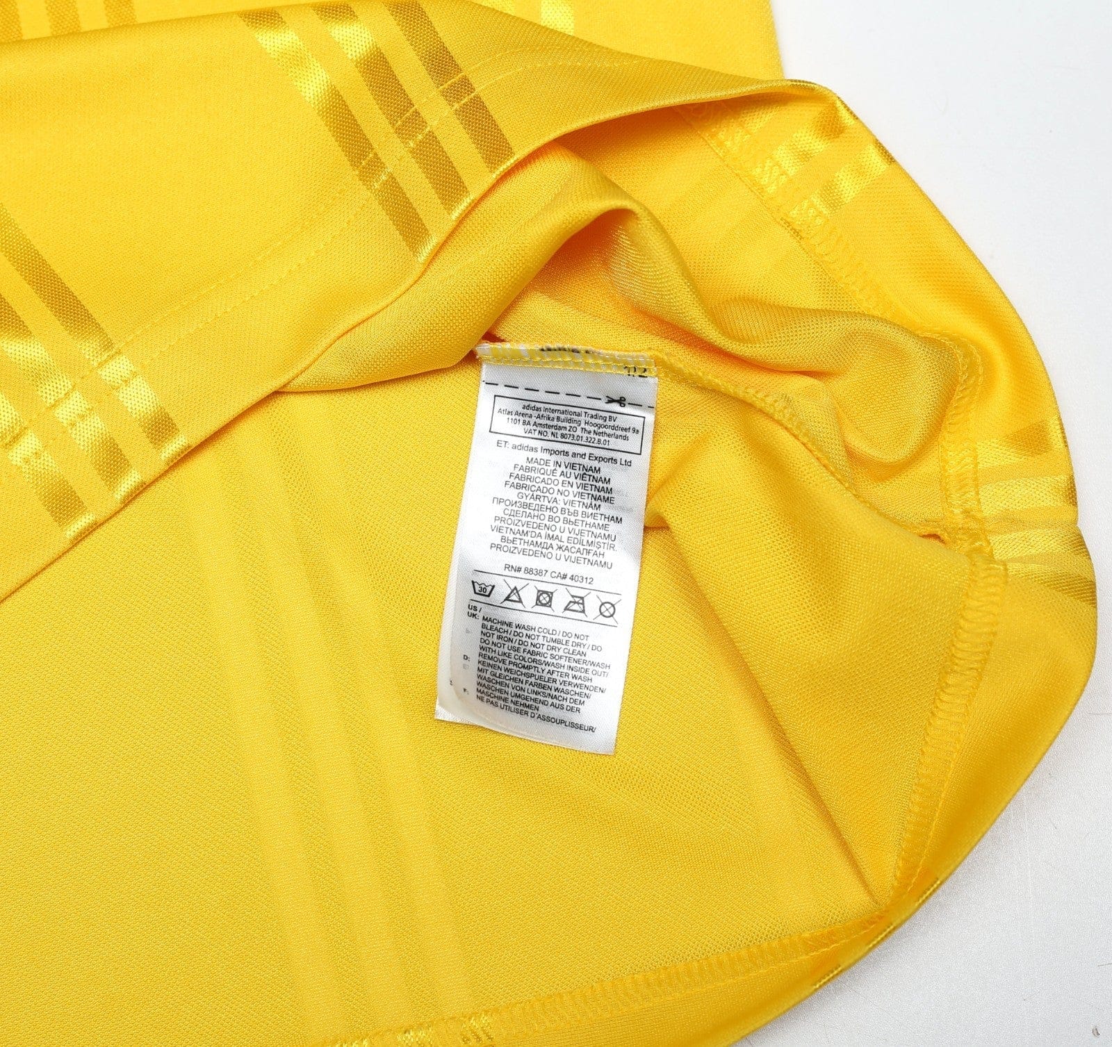 2019/20 Wright #8 Arsenal Retro adidas Icon Long Sleeve Away Football Shirt (M)