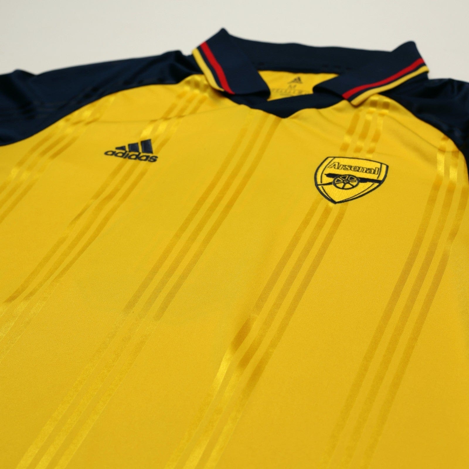 2019/20 Wright #8 Arsenal Retro adidas Icon Long Sleeve Away Football Shirt (M)