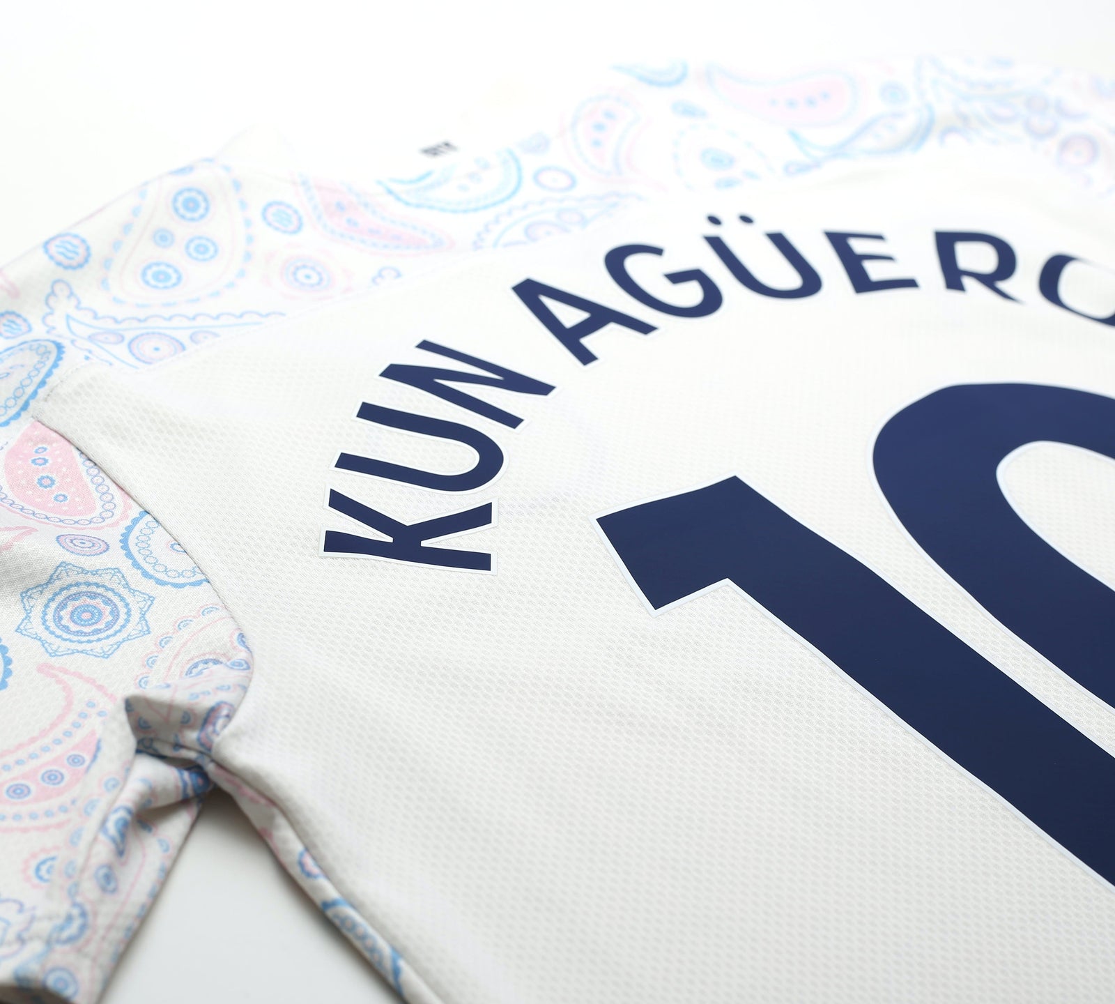 2020/21 KUN AGUERO #10 Manchester City Vintage PUMA Third Football Shirt (M)