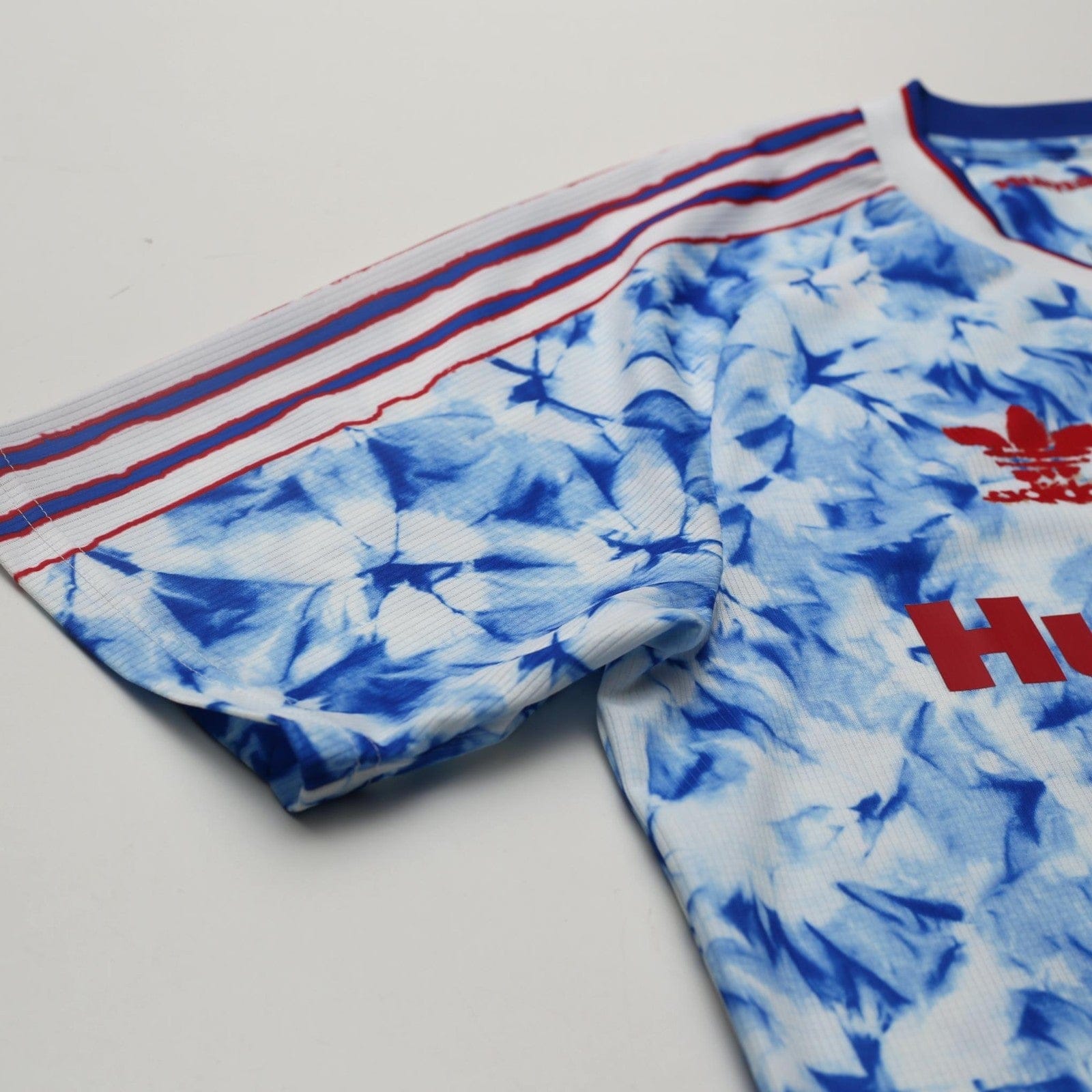 2020/21 Manchester United Human Race adidas Football Shirt (M)