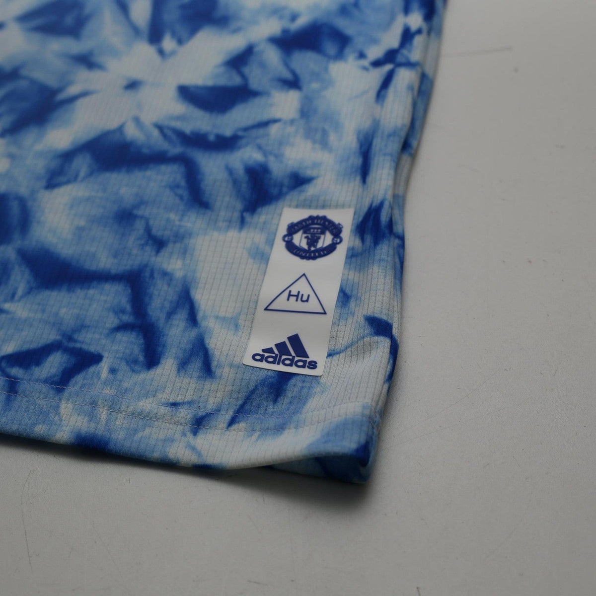 2020/21 Manchester United Human Race adidas Football Shirt (M)