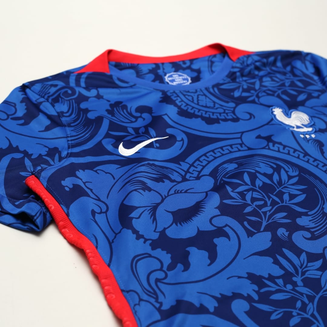 2021/22 France Women's Nike Home Football Shirt (M)
