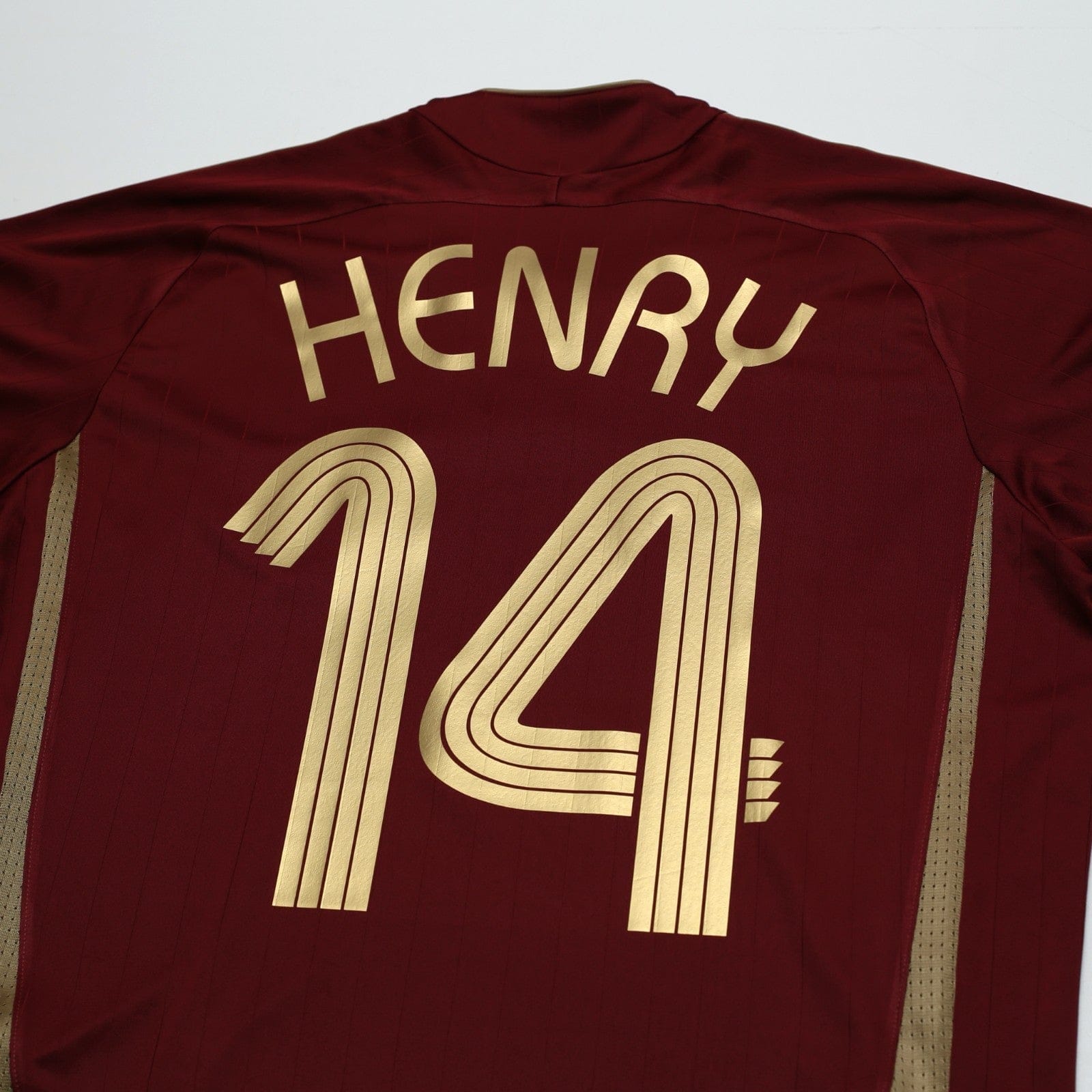2021/22 Henry #14 Arsenal adidas Teamgeist Football Shirt (M)