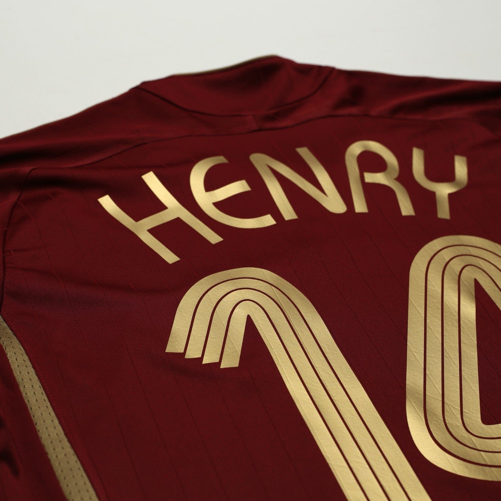2021/22 Henry #14 Arsenal adidas Teamgeist Football Shirt (M)