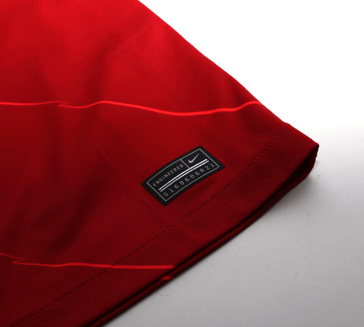 2021/22 ROBERTSON #26 Liverpool Vintage Nike Home Football Shirt (L) BNWT