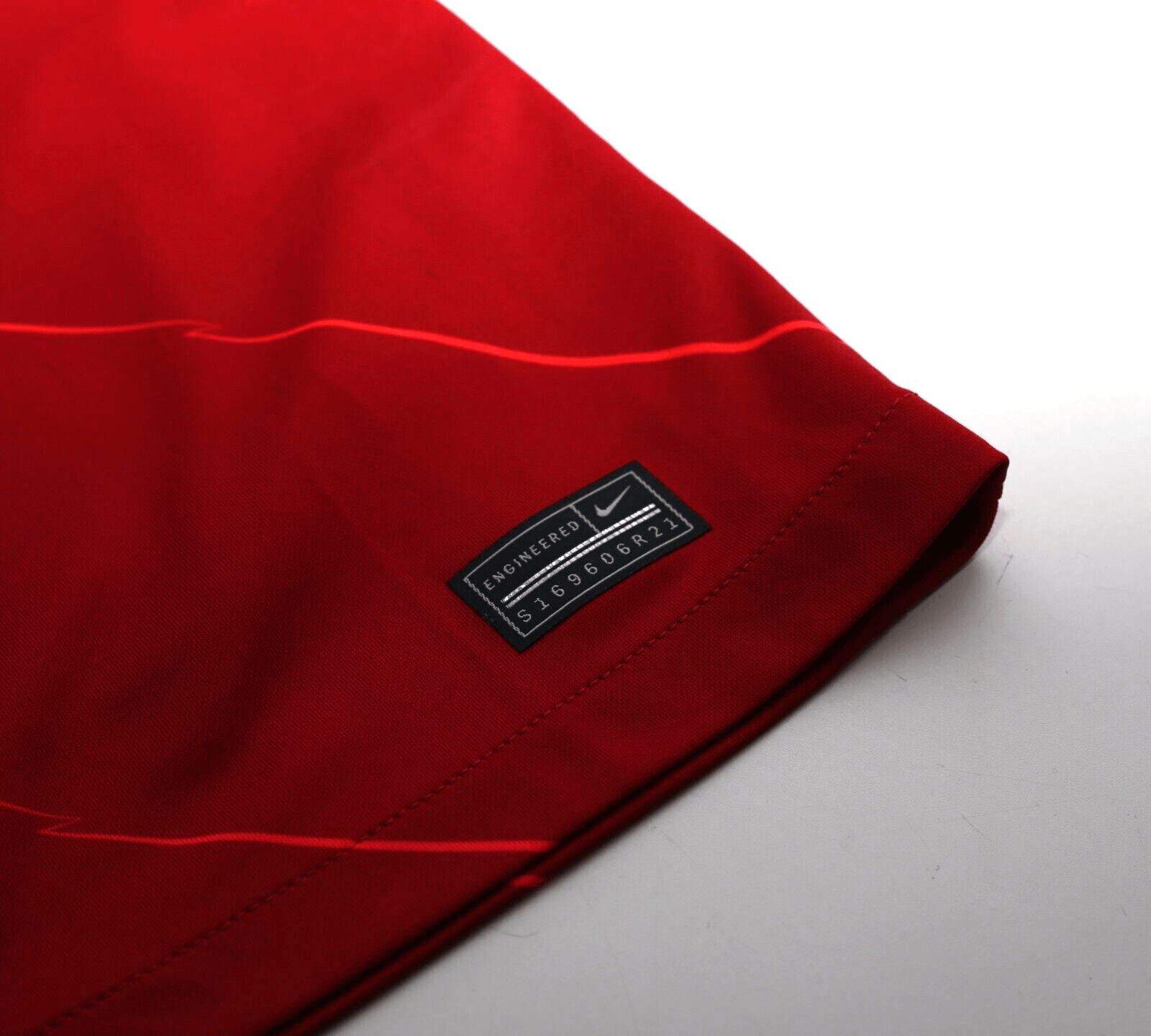 2021/22 ROBERTSON #26 Liverpool Vintage Nike Home Football Shirt (L) BNWT