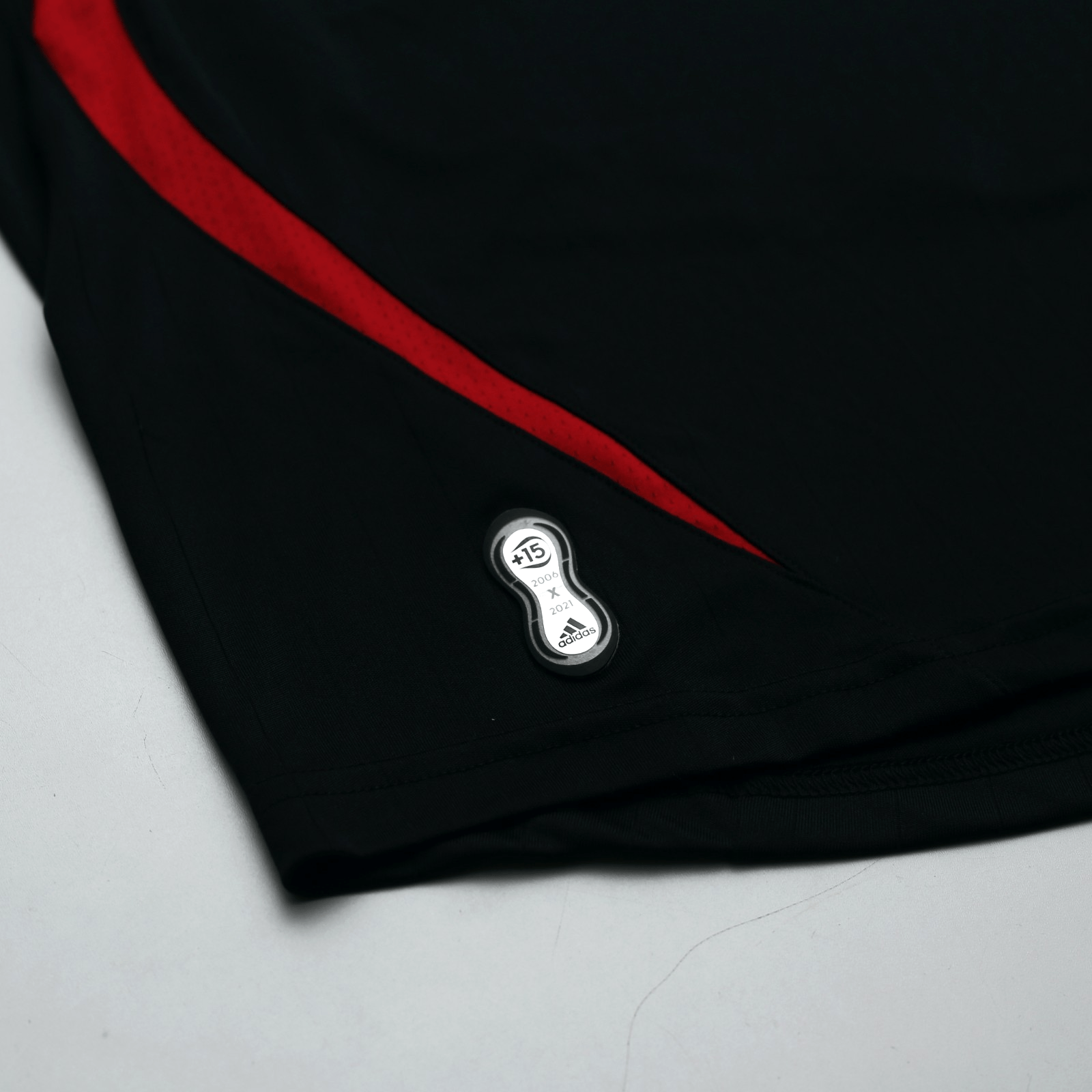 2021/22 Ronaldo #7 Manchester United adidas Teamgeist Football Shirt (L)