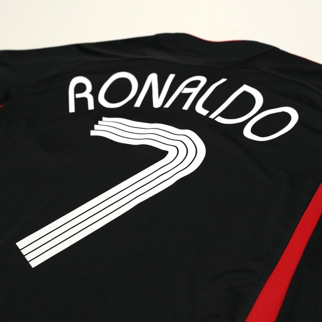 2021/22 Ronaldo #7 Manchester United adidas Teamgeist Football Shirt (M)