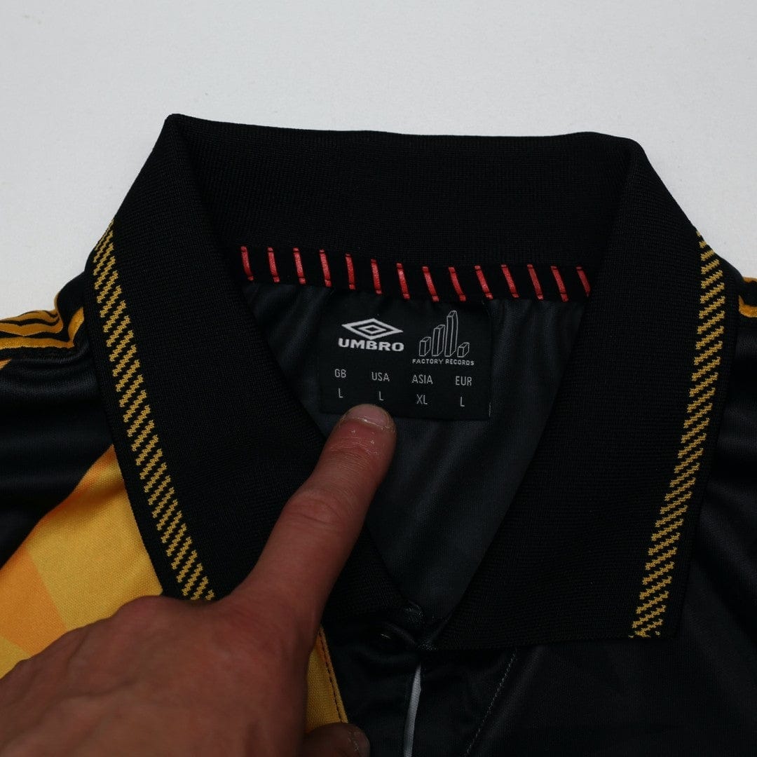 2021 Factory Records x Umbro "Madchester" Retro Football Shirt (L) #82 Haçienda