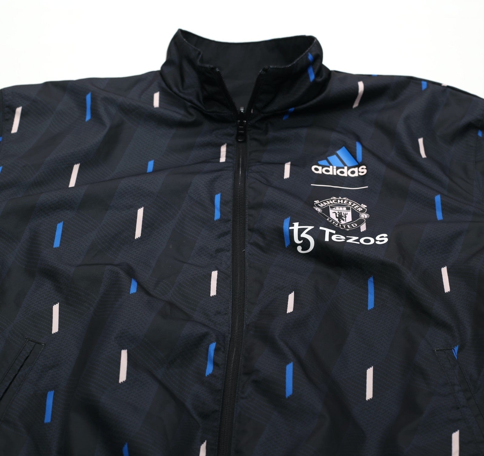 2022/23 MANCHESTER UNITED adidas Reversible Anthem Jacket Track Top (S)