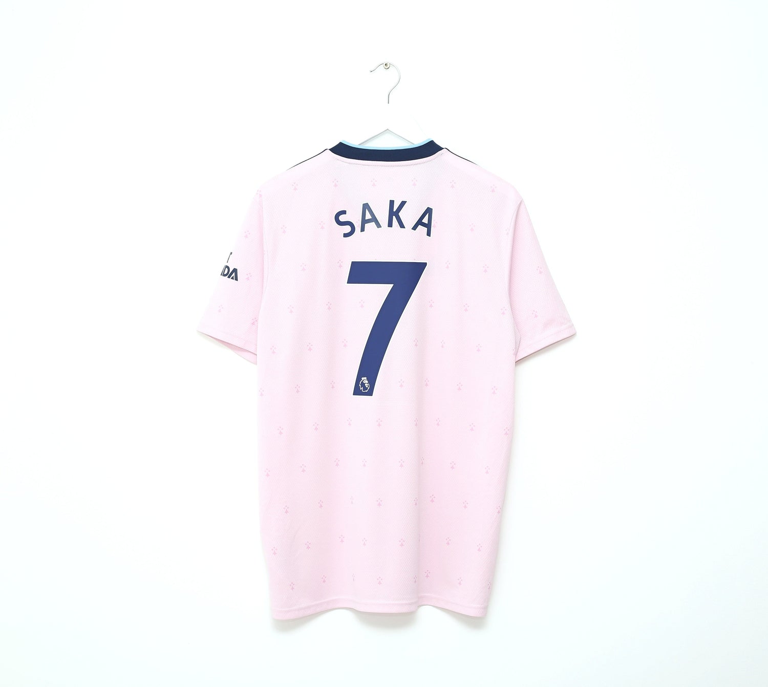2022-23-saka-7-arsenal-adidas-