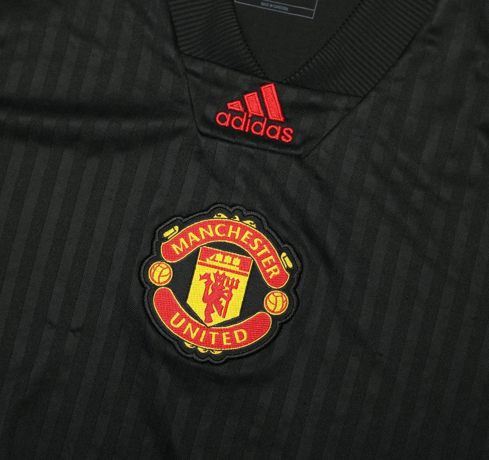 2022/ MANCHESTER UNITED adidas Icons Football Shirt (M)