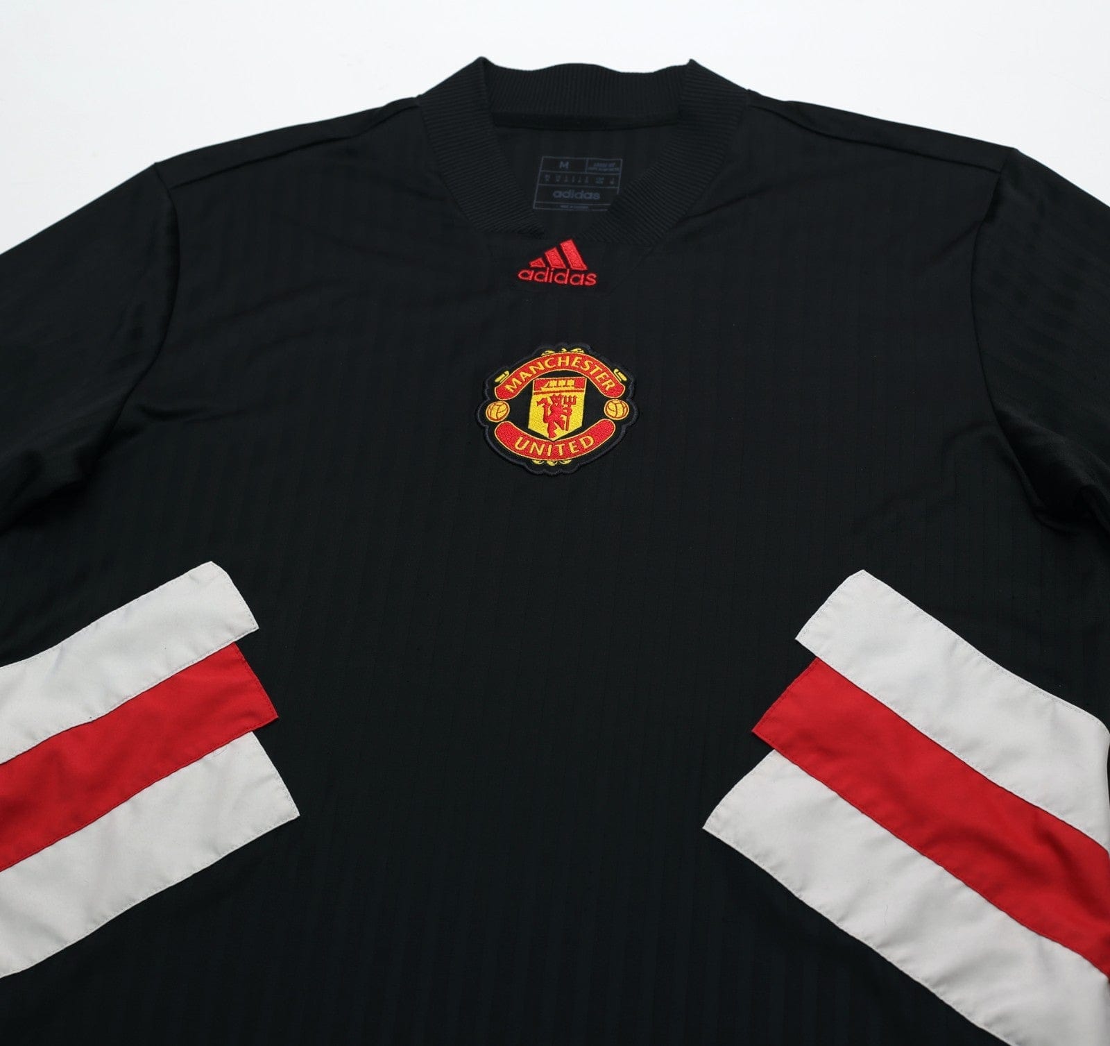 2022/ MANCHESTER UNITED adidas Icons Football Shirt (M)