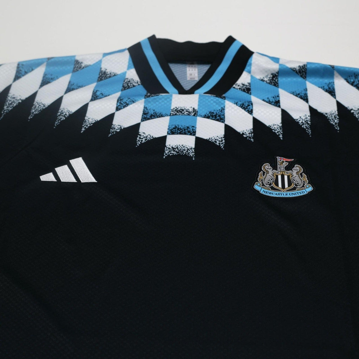 2026/27 Newcastle United Retro adidas Stadium Jersey Shirt (M)