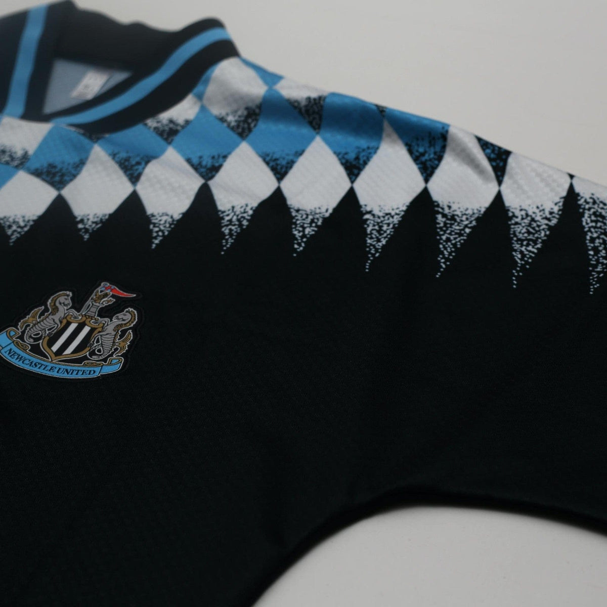 2026/27 Newcastle United Retro adidas Stadium Jersey Shirt (M)