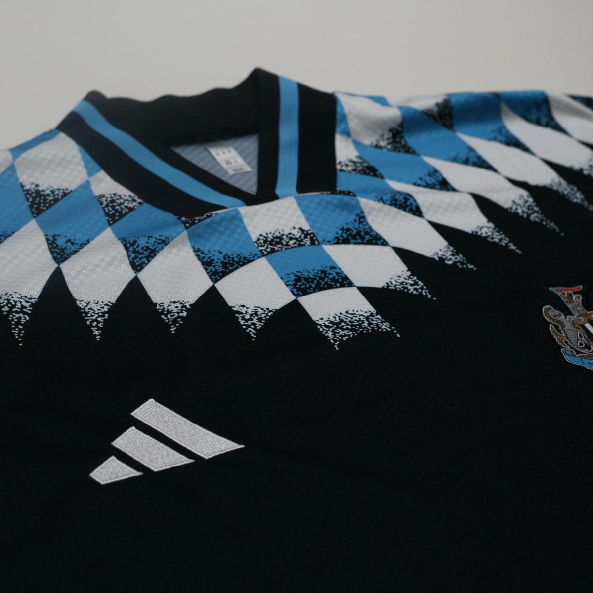 2026/27 Newcastle United Retro adidas Stadium Jersey Shirt (M)