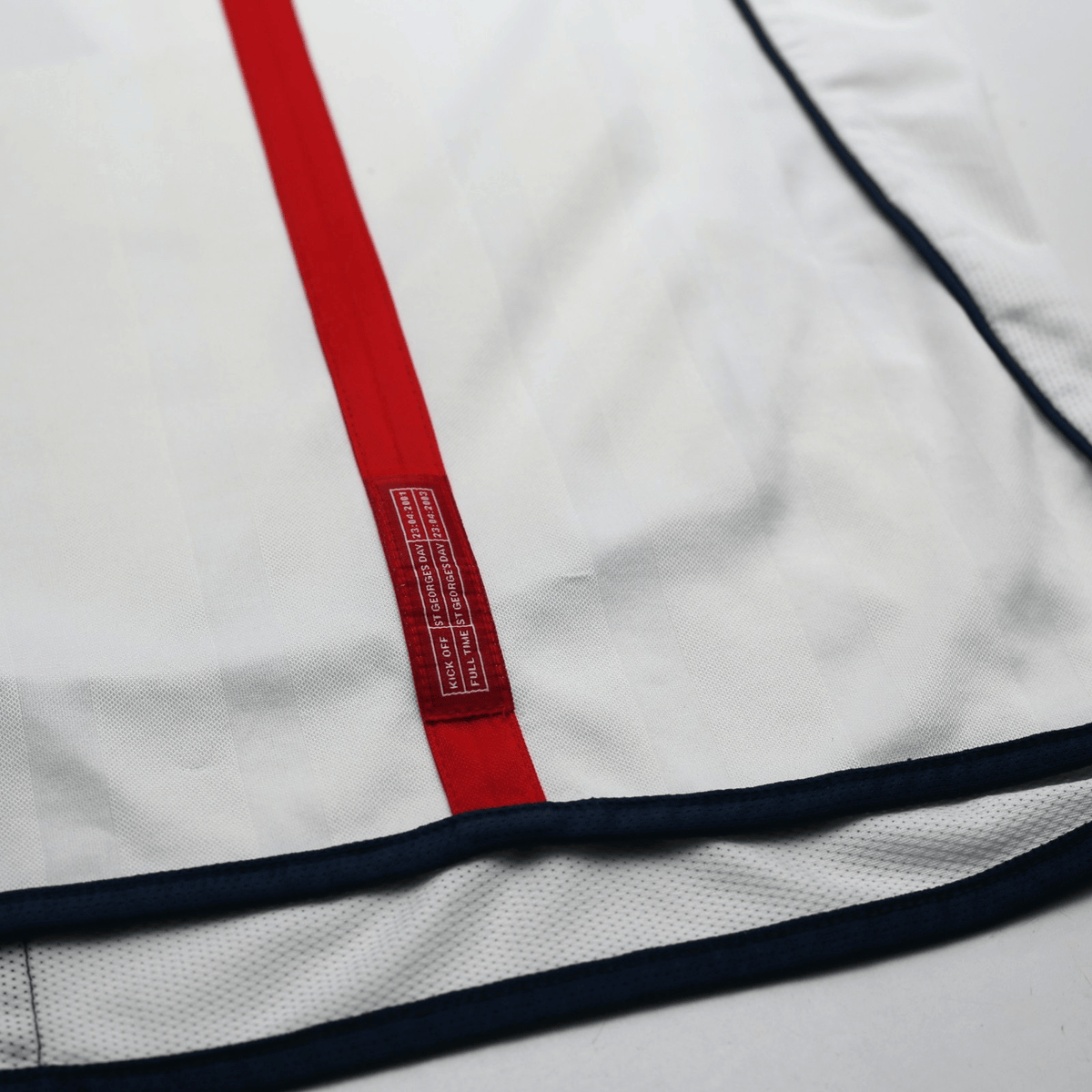 2001/03 Beckham #7 England Vintage Umbro Home Greece Football Shirt (XL)