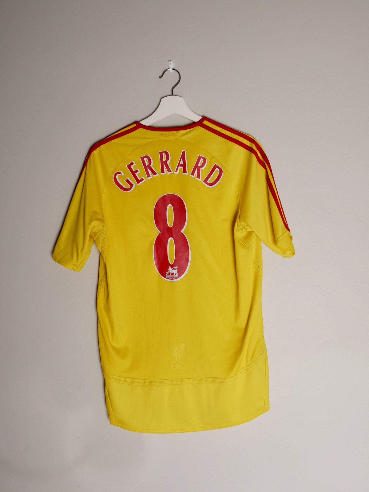 Football Shirt Collective 2006-07 Liverpool Away shirt M Gerrard 8 (Excellent)