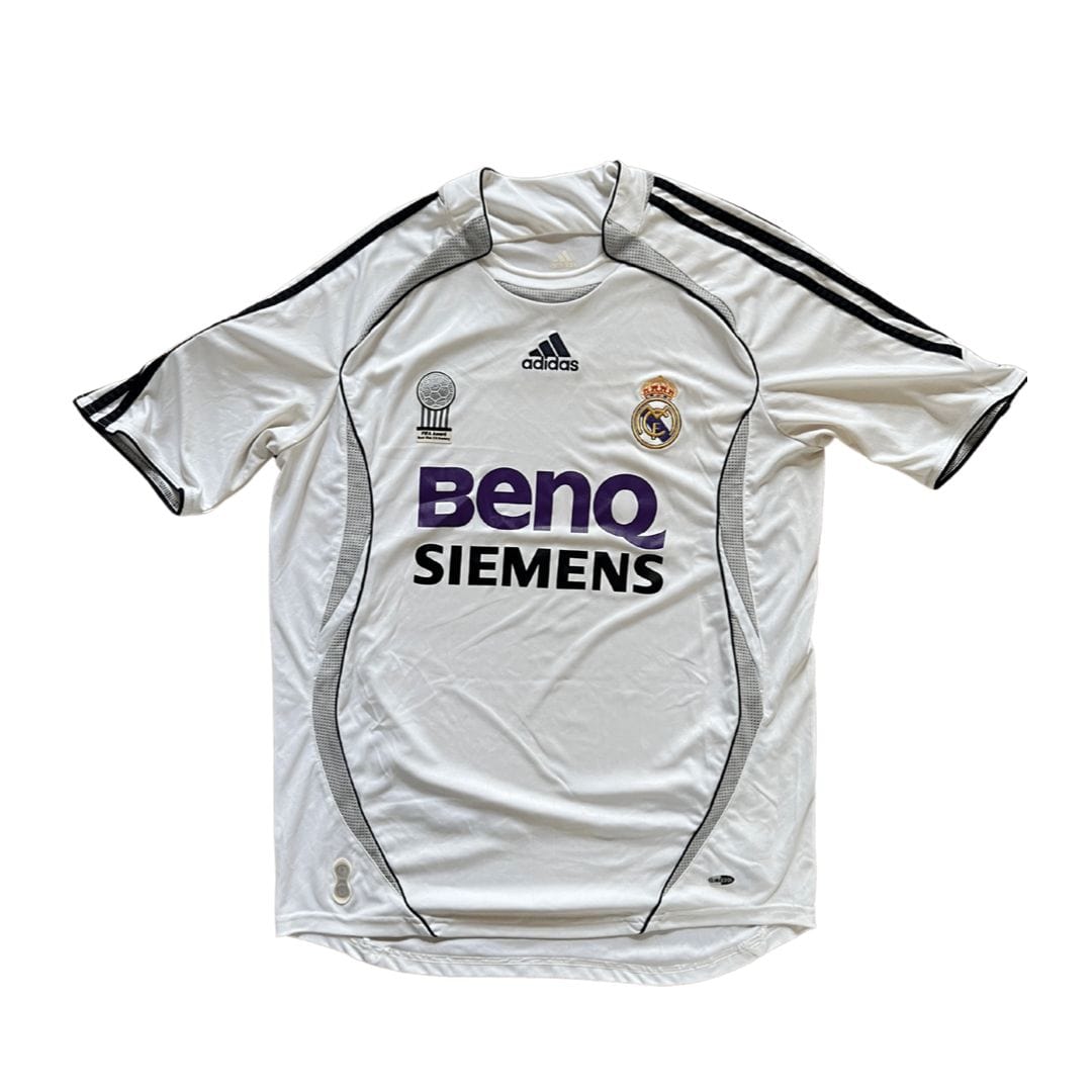 Football Shirt Collective 2006-07 Real Madrid home adidas shirt (M)