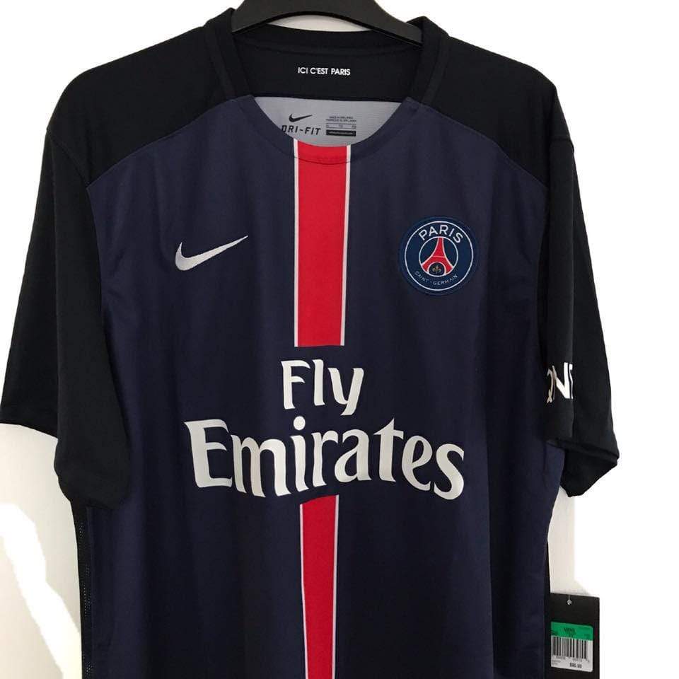 2015-16 PSG home football shirt XL BNWT - Football Shirt Collective