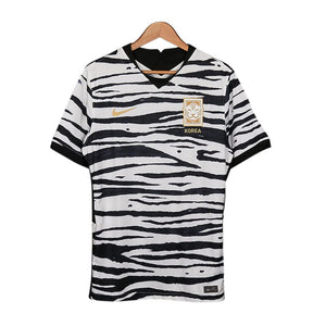 Football Shirt Collective 2020 South Korea Nike shirt M (BNWT)